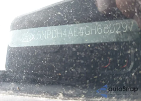 2016 Hyundai Elantra Se z USA, uszkodzony, nr VIN 5NPDH4AE4GH680297